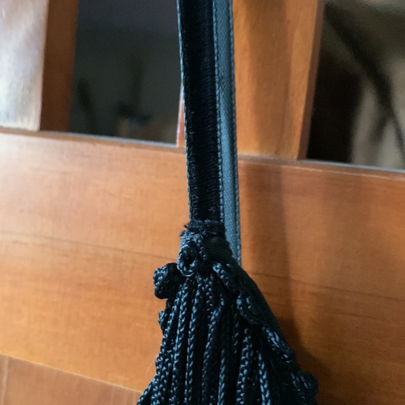 🚨SOLD ELSEWHERE!🚨Vintage Flapper Style Dress with Velvet Straps - Picture 4 of 8